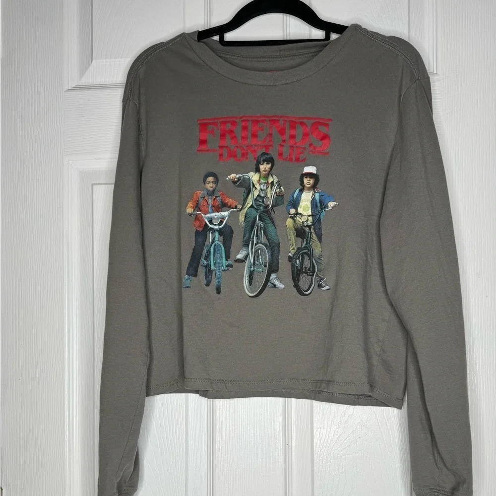 STRANGER THINGS “Friends Don’t Lie” Long Sleeve Crop Top Juniors Size L